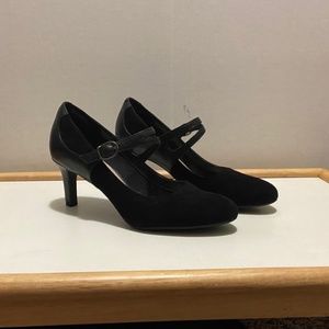 Clark’s Comfort Black Leather Women’s Pump